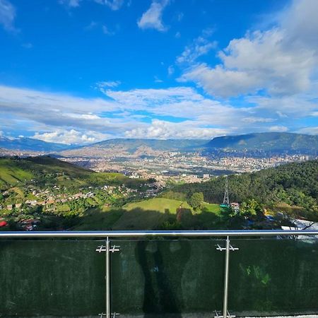 Willa La Casa En El Aire Medellín Zewnętrze zdjęcie