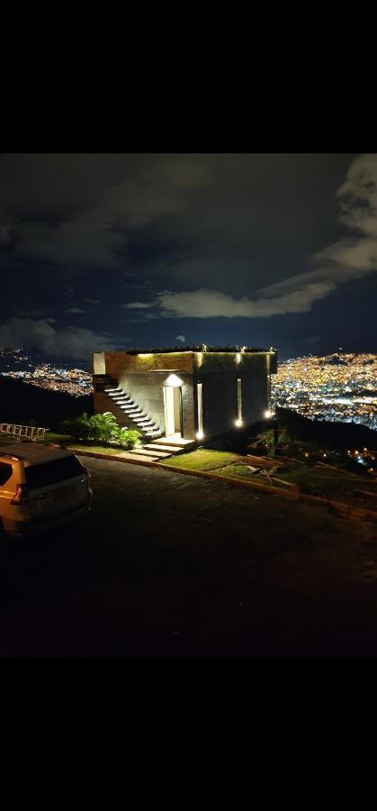 Willa La Casa En El Aire Medellín Zewnętrze zdjęcie